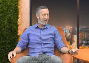 Mihai Stoica a dezvăluit cum a apărut o poză cu el într-o revistă pentru adulți: „M-a sunat Dan Capatos. I-am zis: «Cum să apar în Playboy? M-am speriat»”