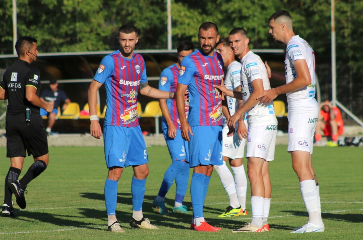 Imagini din amicalul Gloria Buzău - Hermannstadt 0-1