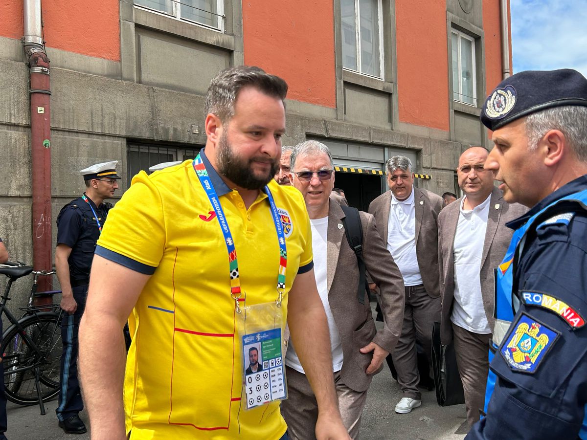 „Tricolorii” au descins în Munchen! Întâmpinați de zeci de români cu urale și cântece + Imagini elocvente cu Edi Iordănescu: apăsat și de ziua lui