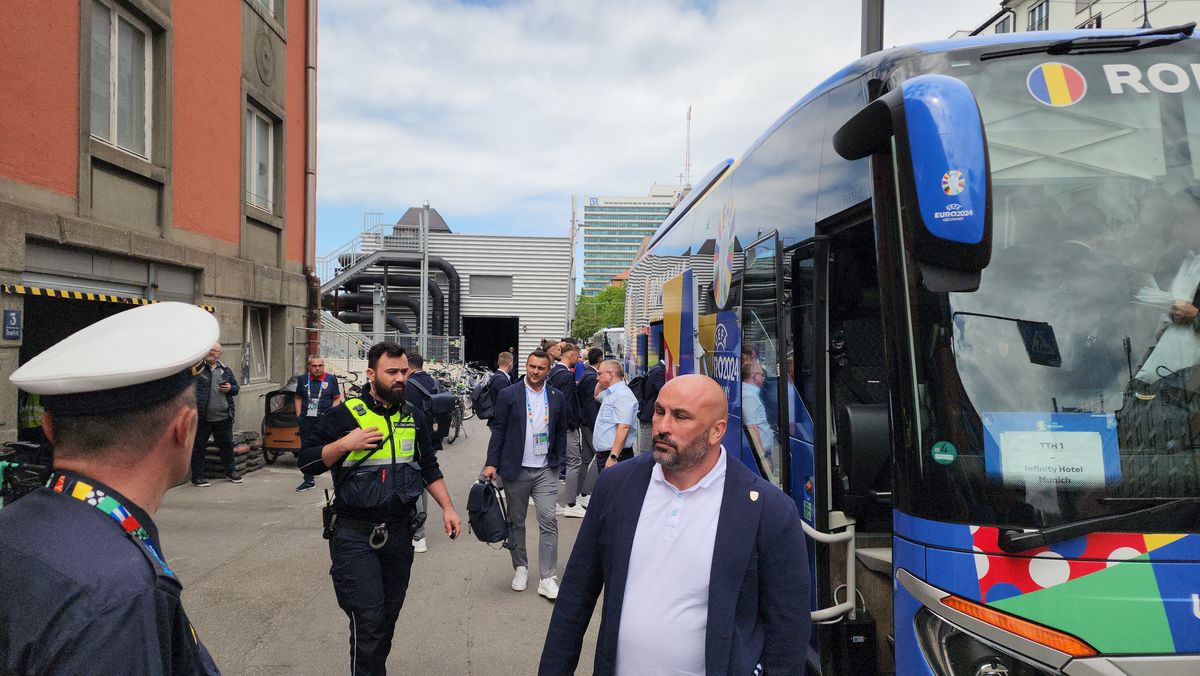 „Tricolorii” au descins în Munchen! Întâmpinați de zeci de români cu urale și cântece + Imagini elocvente cu Edi Iordănescu: apăsat și de ziua lui