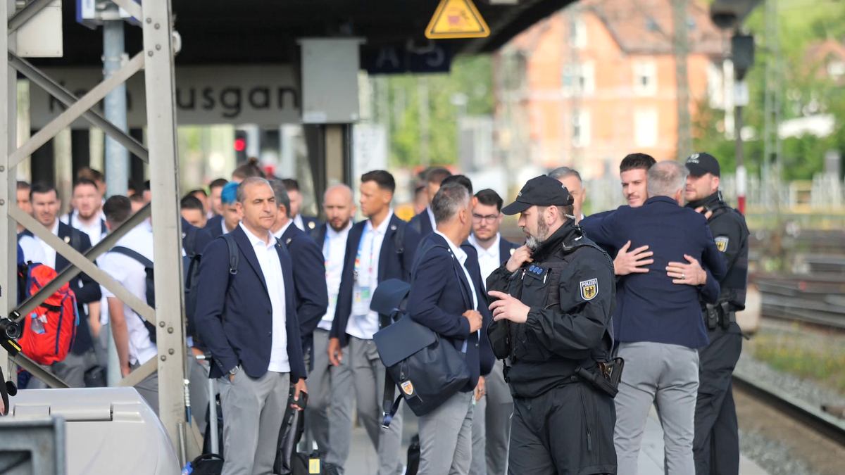 Plecarea echipei nationale Wurzburg - Munchen