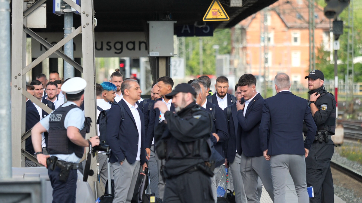 Cu trenul alături de națională, până la Munchen » Niciun minut de întârziere și condiții de top! Cine i-a driblat pe polițiști