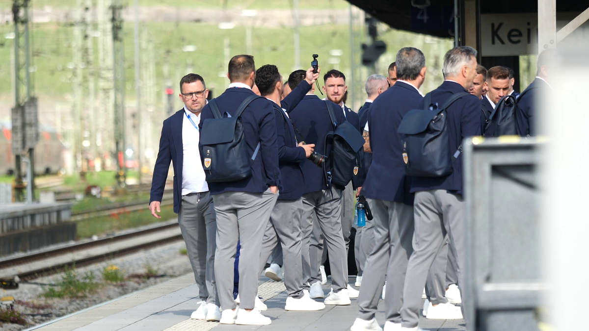 Plecarea echipei nationale Wurzburg - Munchen