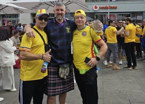 Românii și-au dat întâlnire la Munchen: câți conaționali vor fi azi pe stadion. Câteva mii vor urmări meciul la Fan Zone, în Marienplatz, în berării și la terase