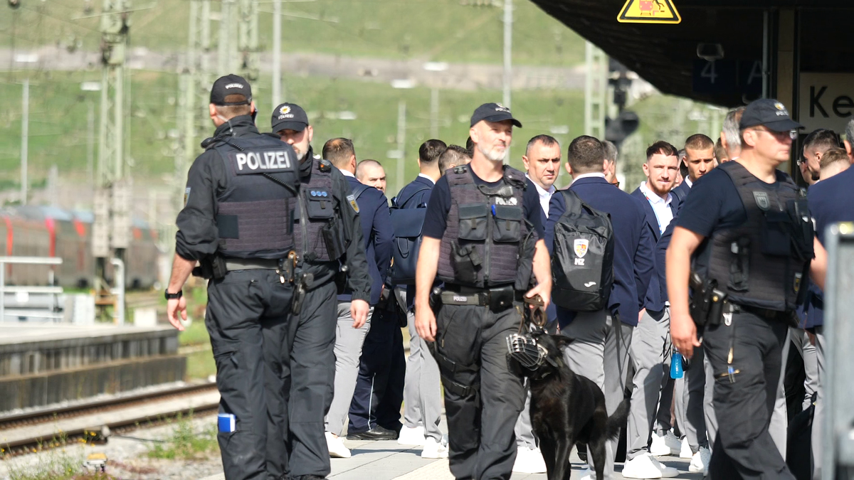 Cu trenul alături de națională, până la Munchen » Niciun minut de întârziere și condiții de top! Cine i-a driblat pe polițiști