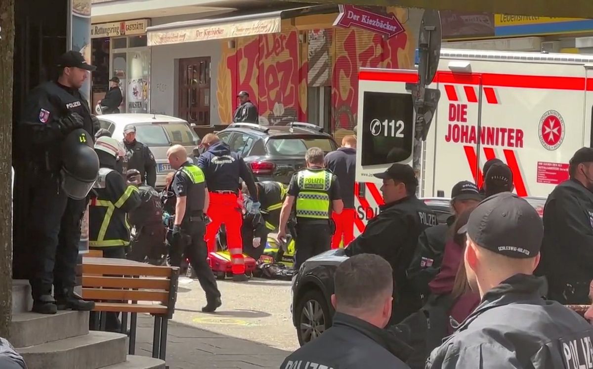 Incident major la Hamburg! A încercat să atace fanii cu un topor și a fost împușcat de Poliție, înainte de Polonia - Olanda