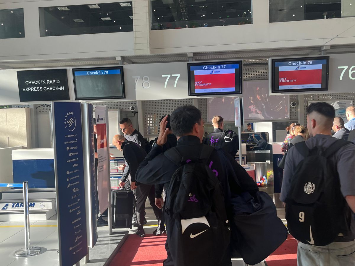 FCSB a plecat în cantonamentul din Olanda cu o ținută inedită » Cine a lipsit din lotul campioanei în afară de cei 4 care sunt convocați la Euro