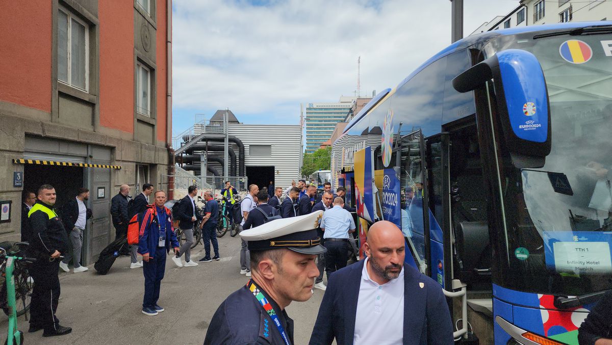 „Tricolorii” au descins în Munchen! Întâmpinați de zeci de români cu urale și cântece + Imagini elocvente cu Edi Iordănescu: apăsat și de ziua lui