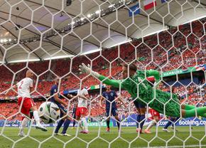 A scris istorie în Polonia - Olanda » Nu se mai întâmplase de 60 de ani la EURO