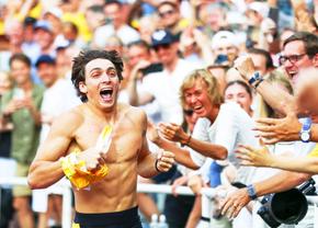 Pe „cel mai frumos” stadion al lumii, fantasticul Armand Duplantis a doborât din nou recordul mondial la săritura cu prăjina: „Sunt în al 9-lea cer”