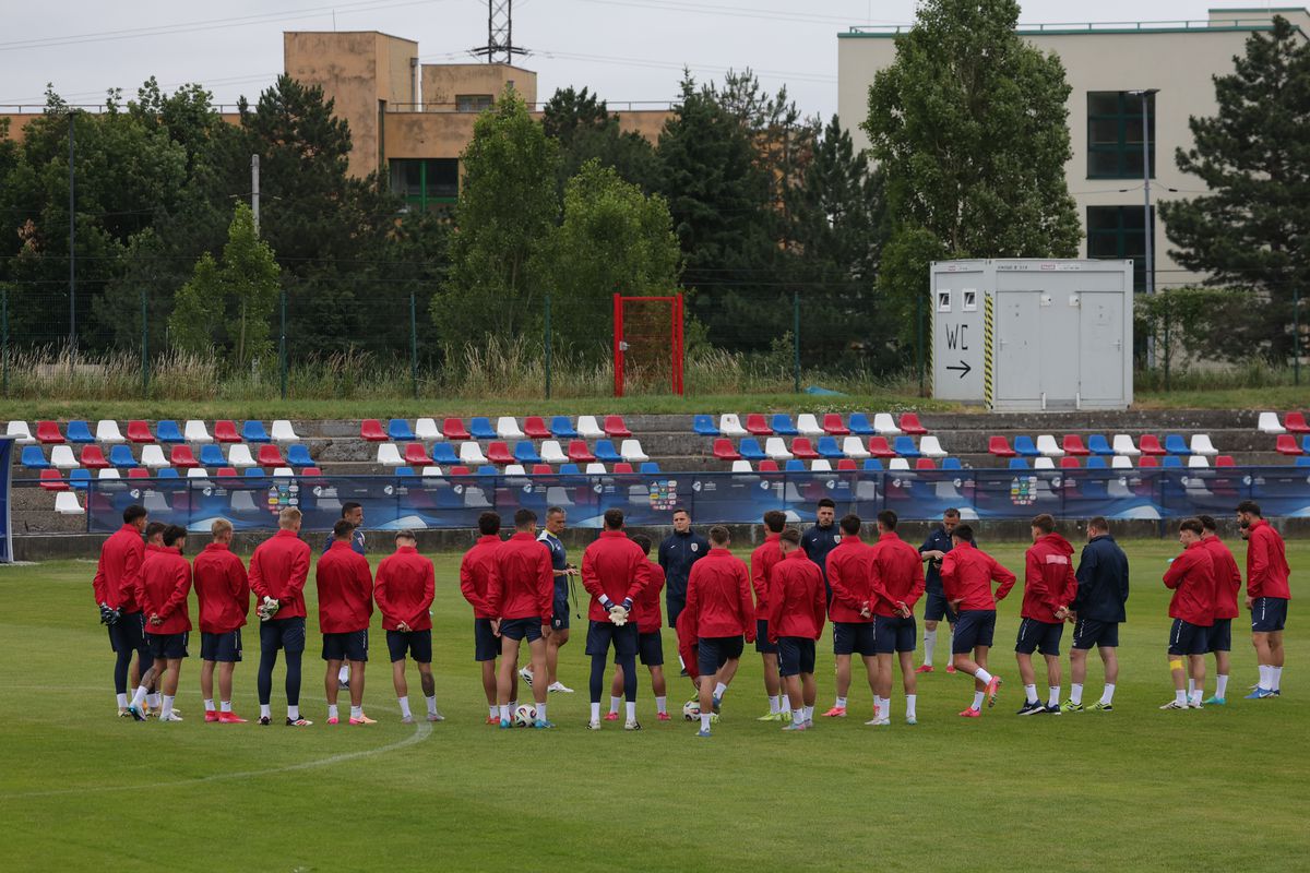 UEFA a interzis România pe terenul central din Bratislava » Motivul ciudat al deciziei luate