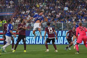 Necaz la Salernitana: 16 persoane, dintre care 8 fotbaliști, au ajuns la spital! » Au cerut amânarea returului barajului cu Sampdoria