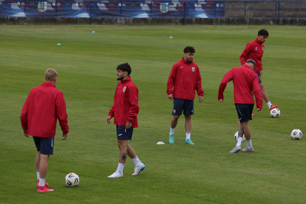 Antrenamentul ofical al echipei naţionale de tineret înaintea meciului cu Slovacia