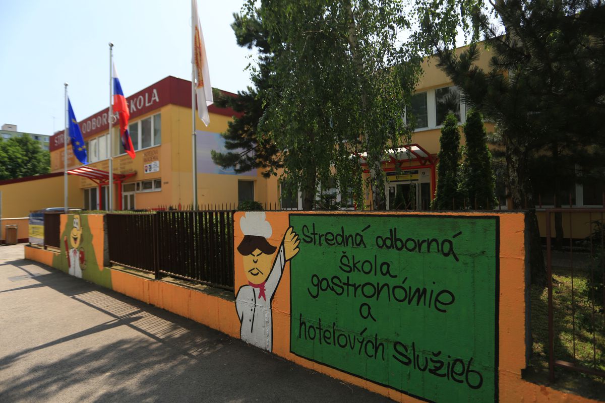 „Bronxul” Bratislavei, la zece minute de naționala U21 » „Orașul în oraș” s-a reinventat, trecând prin ocupația nazistă și industrializarea socialistă