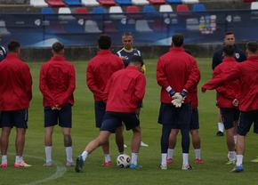 UEFA a interzis România pe terenul central din Bratislava » Motivul ciudat al deciziei luate