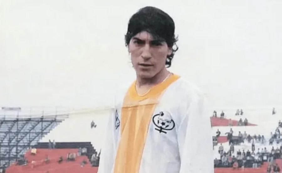 Iván Zamorano, în tricoul lui Cobresal Îl mai știți pe „Bam Bam”? A spălat geamuri în „Petroșani”, apoi a ajuns la Real Madrid, iar recordul său de goluri a fost bătut abia acum, de Mbappe!