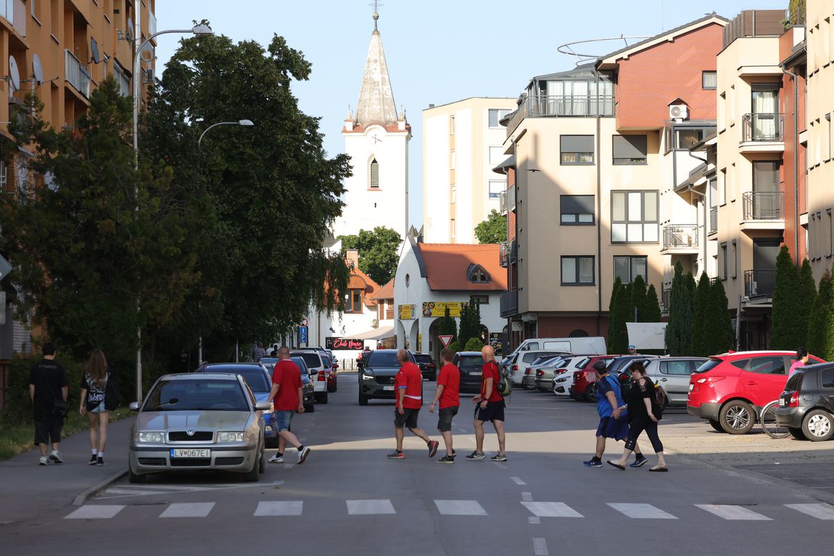 Dunajska Streda, între tranziție și moftul lui Viktor Orban » Ce am întâlnit în orașul slovac de lângă granița cu Ungaria: singurul lucru care iese din tipare