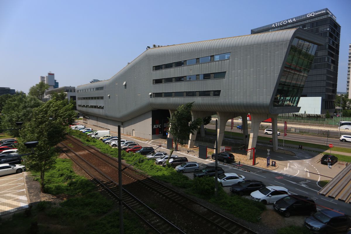 „Bronxul” Bratislavei, la zece minute de naționala U21 » „Orașul în oraș” s-a reinventat, trecând prin ocupația nazistă și industrializarea socialistă