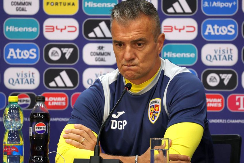 Daniel Pancu, în conferința de presă susținută luni la Bratislava / FOTO: Ionuț Iordache (GSP)