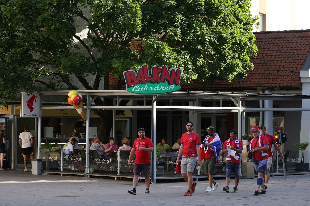 Dunajska Streda, între tranziție și moftul lui Viktor Orban » Ce am întâlnit în orașul slovac de lângă granița cu Ungaria: singurul lucru care iese din tipare