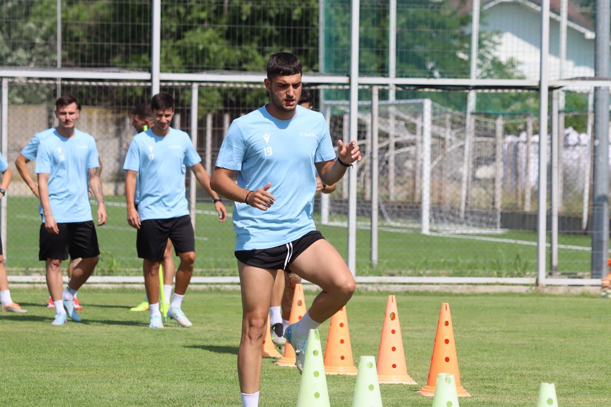 Claudiu Niculescu a sunat adunarea! CSM Slatina s-a reunit: lotul prezent, noutăți și absenți