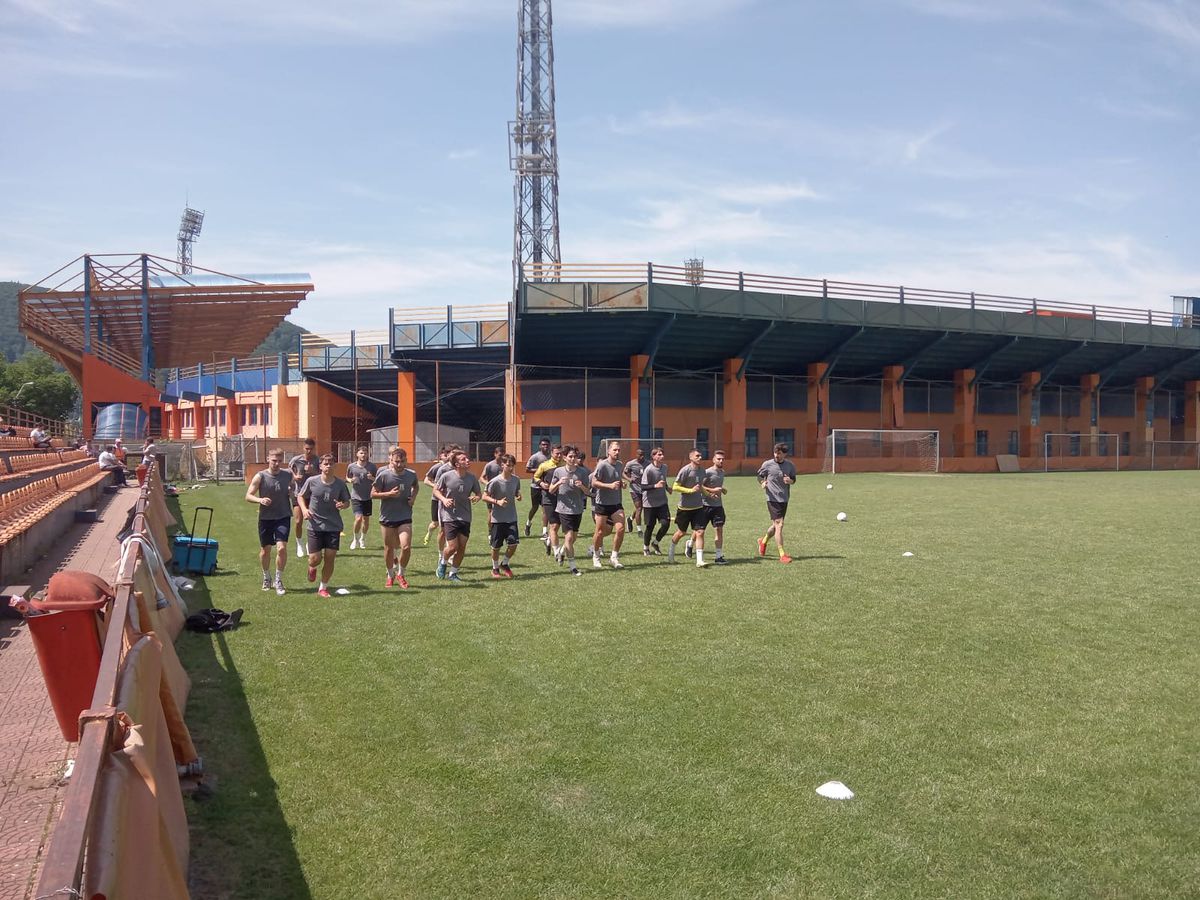 Mișcări de trupe la clubul din Liga 2: doi titulari au semnat prelungirea contractului