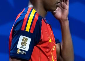 Le-ai văzut? Ce semnifică fiecare inserție specială de pe tricourile jucătorilor de la Campionatul Mondial