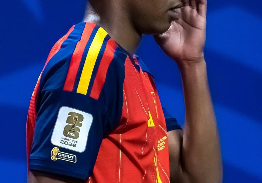 Inserția de pe tricoul lui Lamine Yamal la Spania - Capul Verde// Foto: Imago Images Le-ai văzut? Ce semnifică fiecare inserție specială de pe tricourile jucătorilor de la Campionatul Mondial