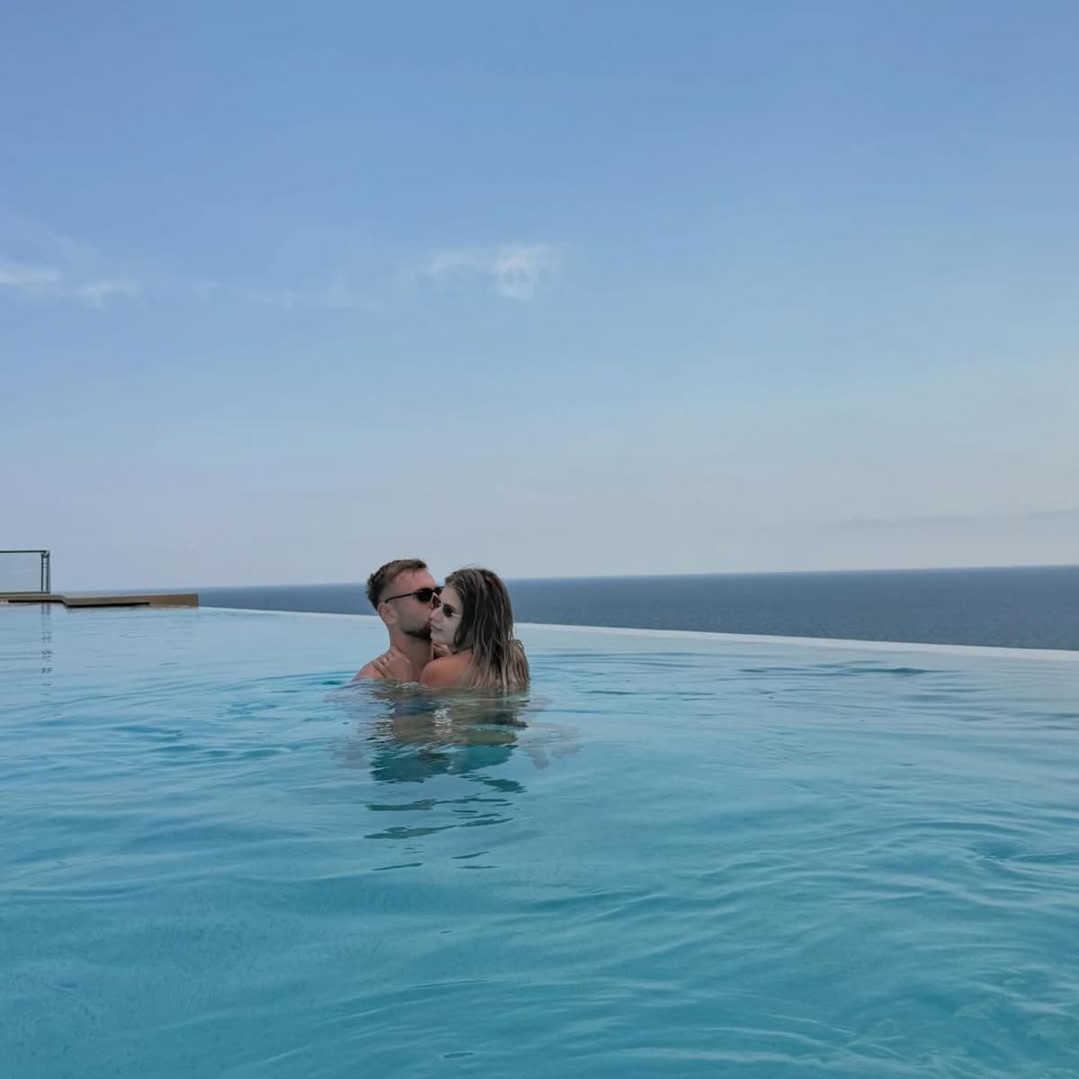 Florin Tănase și Denis Drăguș, vacanță de vis cu soțiile
