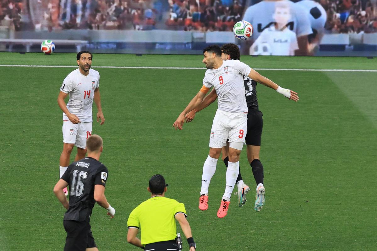 Fotbalistul devenit viral pe Instagram a debutat la CM 2026 » Cum au reacționat fanii veniți la Iran – Noua Zeelandă