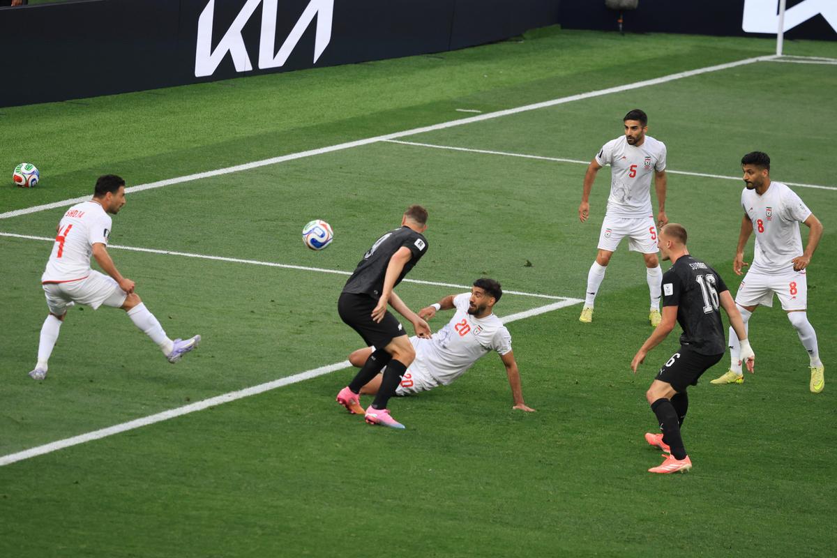 Fotbalistul devenit viral pe Instagram a debutat la CM 2026 » Cum au reacționat fanii veniți la Iran – Noua Zeelandă