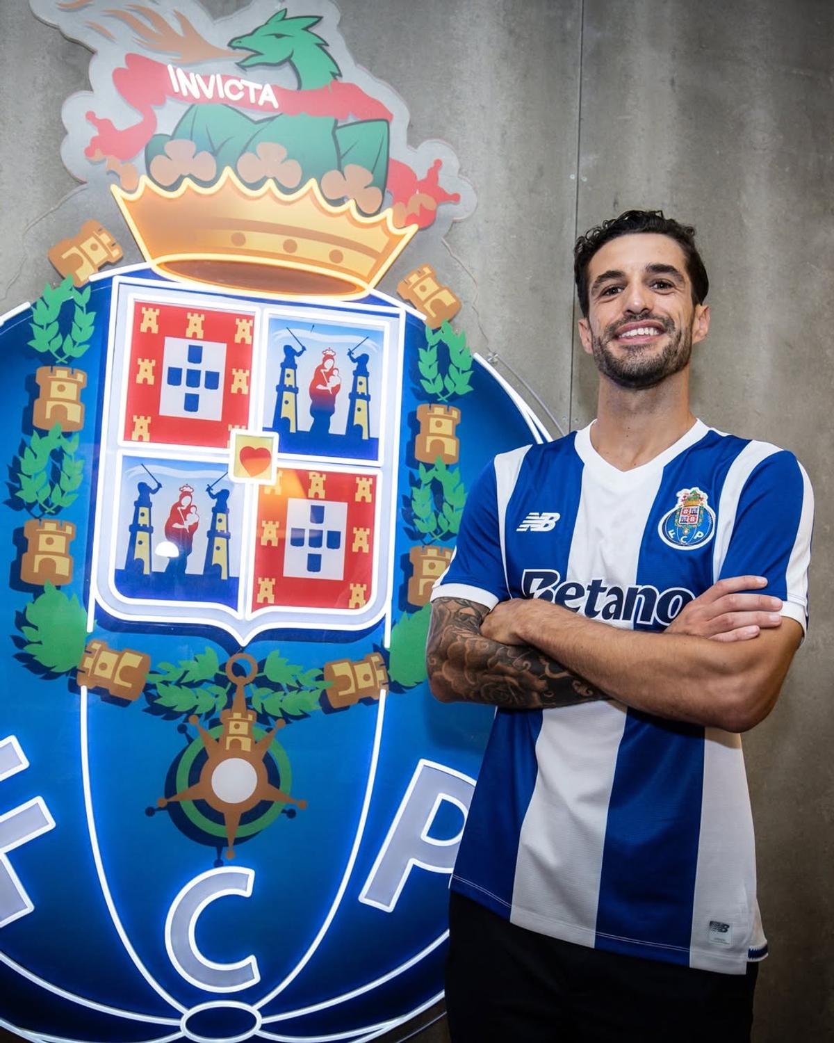 Tiago Ferreira a semnat cu Porto