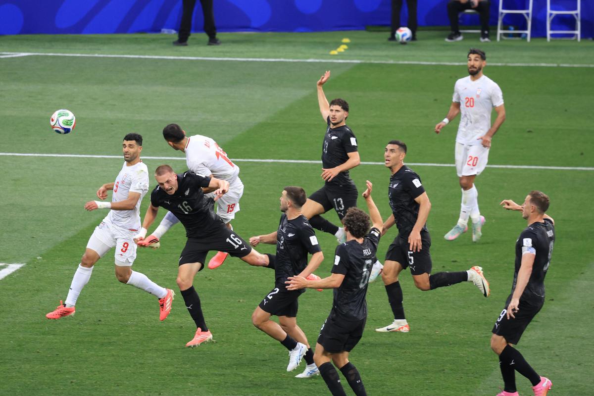 Fotbalistul devenit viral pe Instagram a debutat la CM 2026 » Cum au reacționat fanii veniți la Iran – Noua Zeelandă