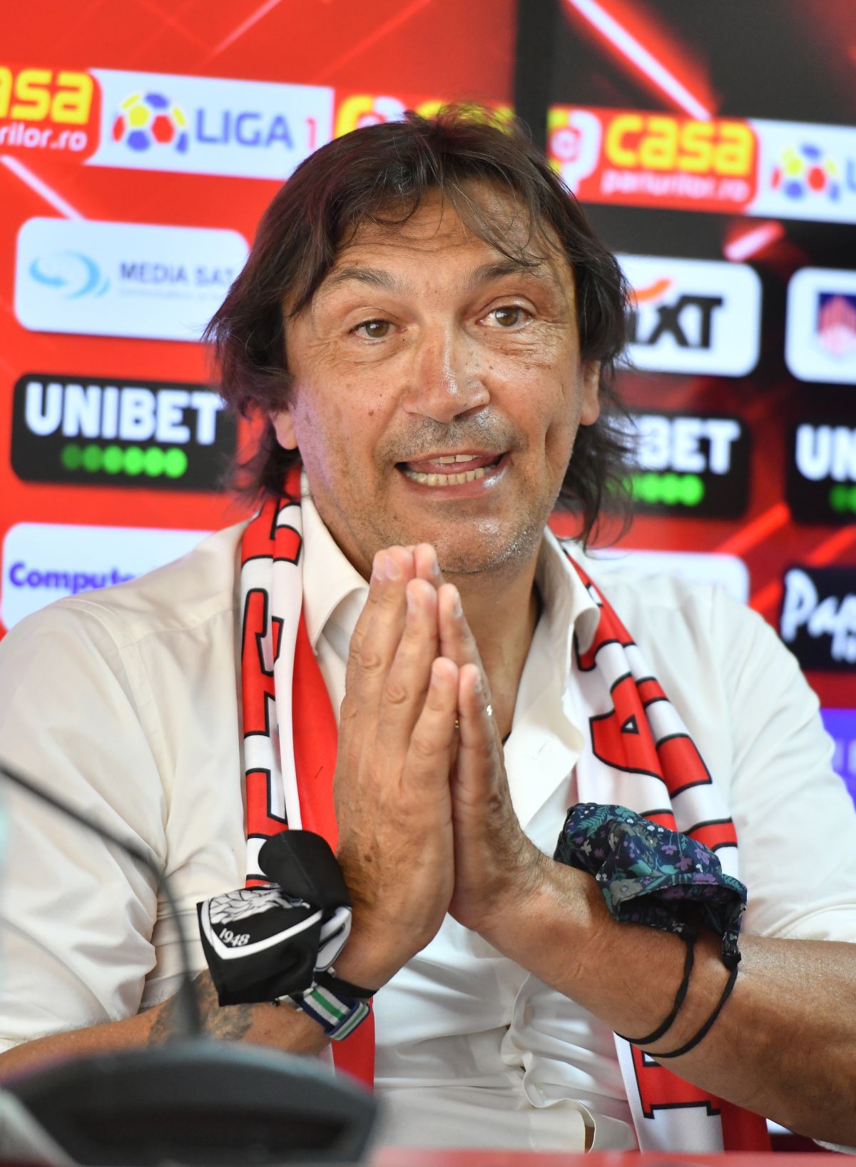 Prima conferință a lui Bonetti + prezentarea noilor echipamente ale lui Dinamo