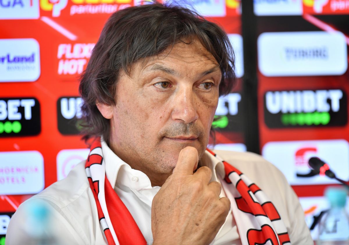 Prima conferință a lui Bonetti + prezentarea noilor echipamente ale lui Dinamo