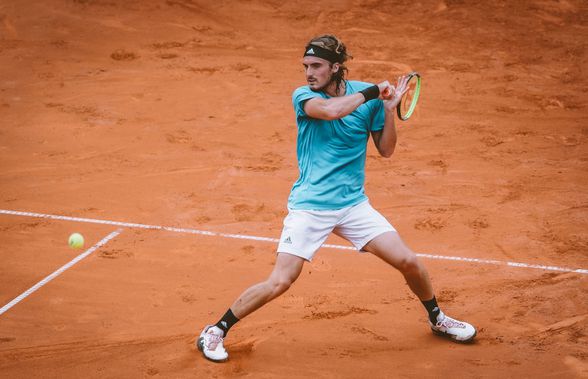 Moment bizar în meciul Stefanos Tsitsipas - Filip Krajinovic, de la ATP Hamburg! Racheta grecului s-a rupt în timpul schimbului