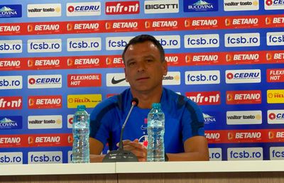 Toni Petrea, pregătit pentru noul sezon de Liga 1 și pentru Conference League: „Sezonul trecut e deja istorie! Suntem optimiști”