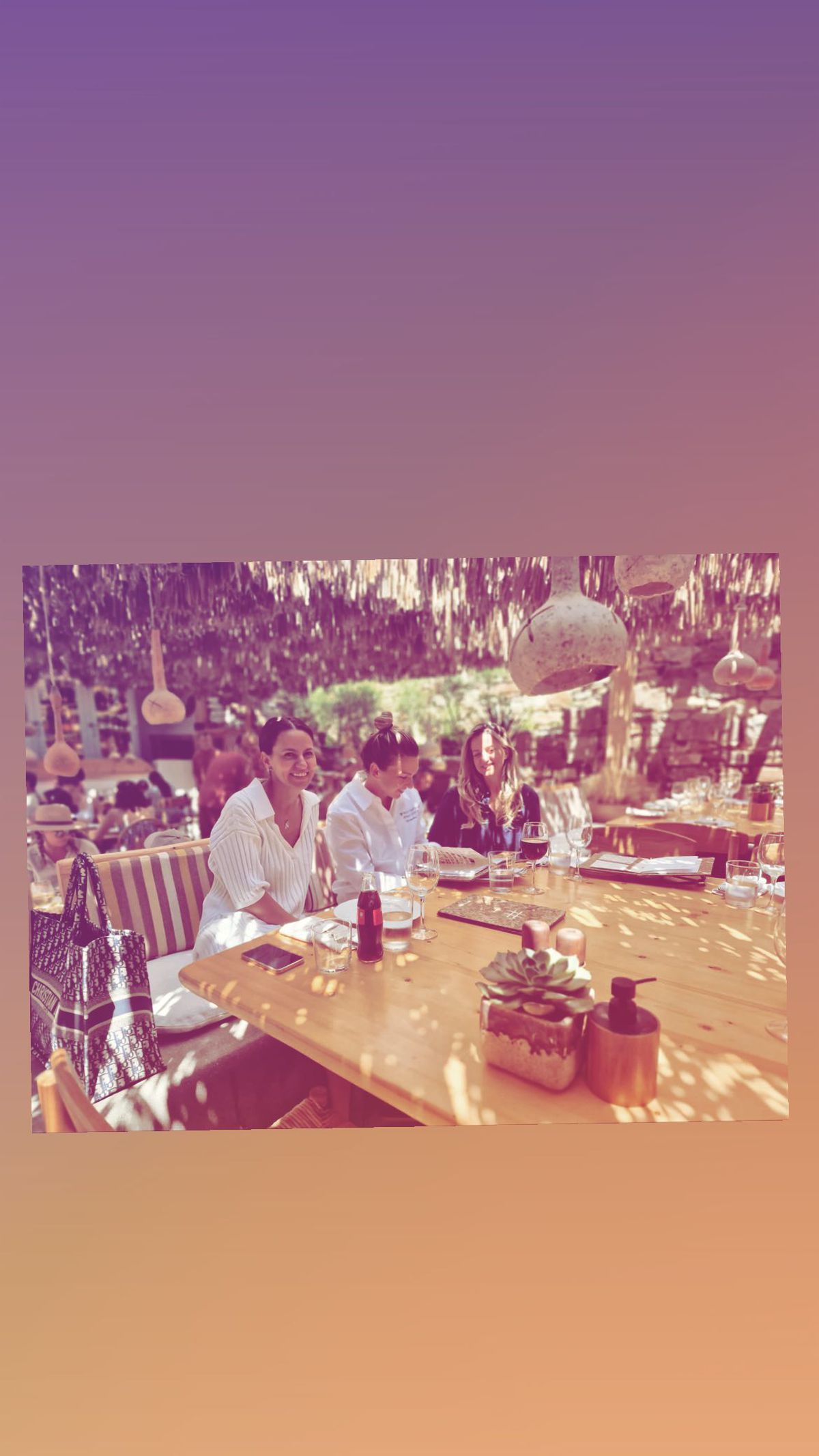 Imagini spectaculoase din vacanța Simonei Halep + comentariu cu 4 semne de exclamare de la Mouratoglou :D