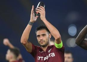 Mario Camora și-a încurajat un coleg după ratările din meciul cu Maccabi Petach Tikva: „Vor veni și golurile lui”