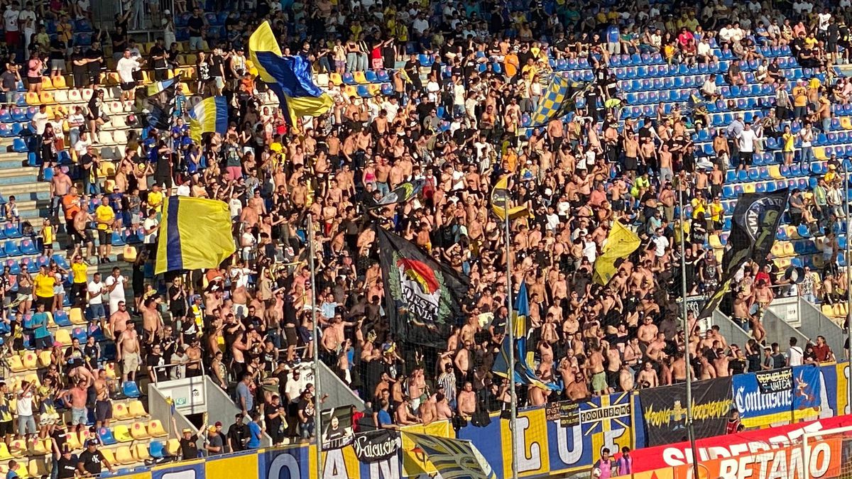 Petrolul - U Cluj 1-1 » Partidă-spectacol la Ploiești, cu două goluri, bare și greșeli de arbitraj