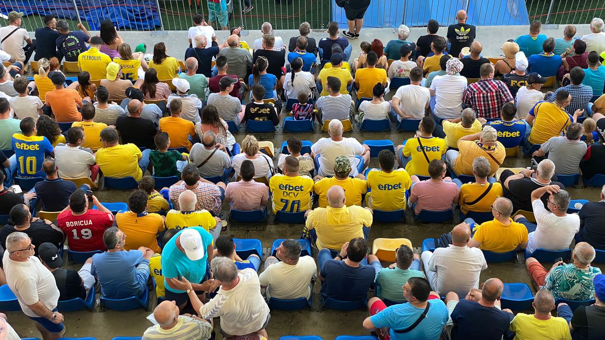 Petrolul - U Cluj 1-1 » Partidă-spectacol la Ploiești, cu două goluri, bare și greșeli de arbitraj