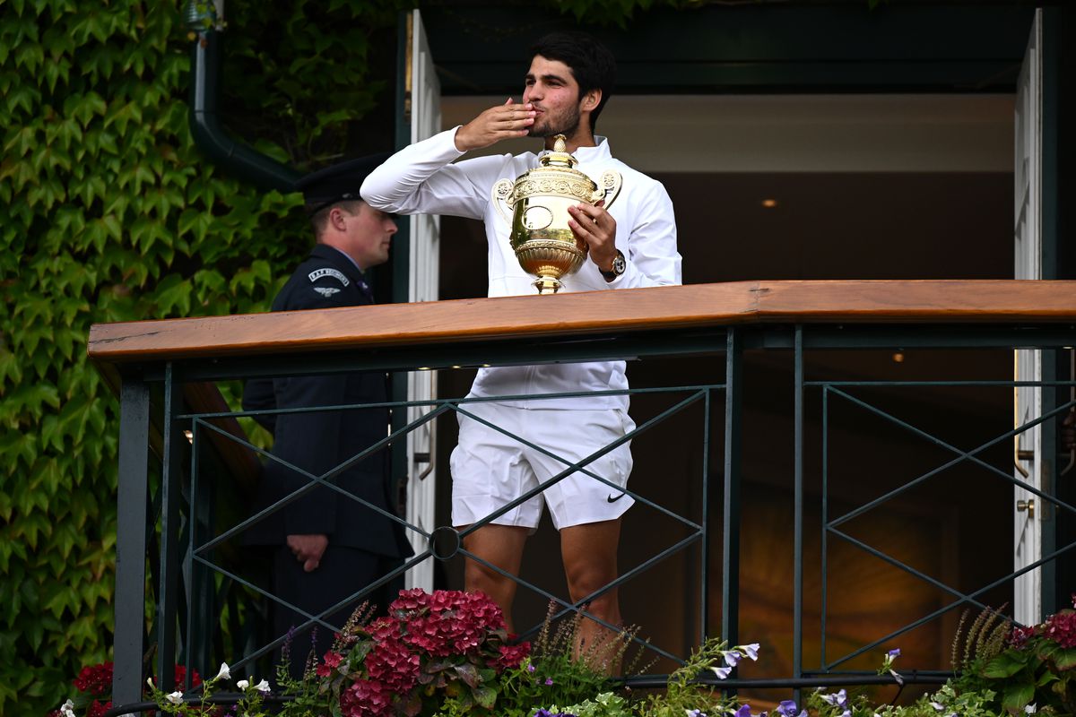 ISTORIC! Carlos Alcaraz, campion la Wimbledon, după o finală de 5 seturi uluitoare cu Novak Djokovic