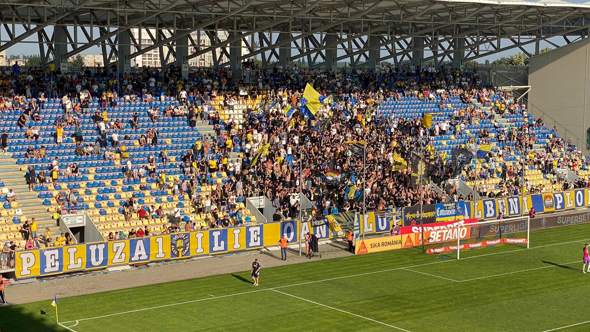 Petrolul - U Cluj 1-1 » Partidă-spectacol la Ploiești, cu două goluri, bare și greșeli de arbitraj