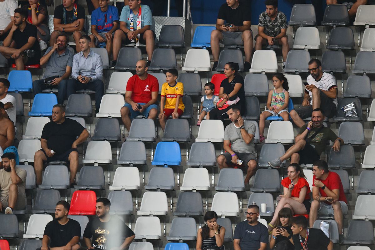 Asistență slabă pe Stadionul Ghencea