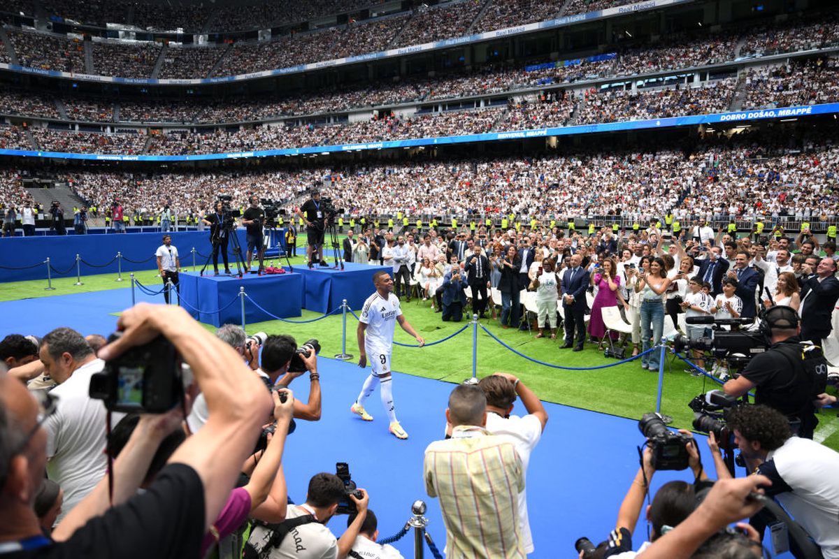 Prezentarea lui Mbappe la Real Madrid