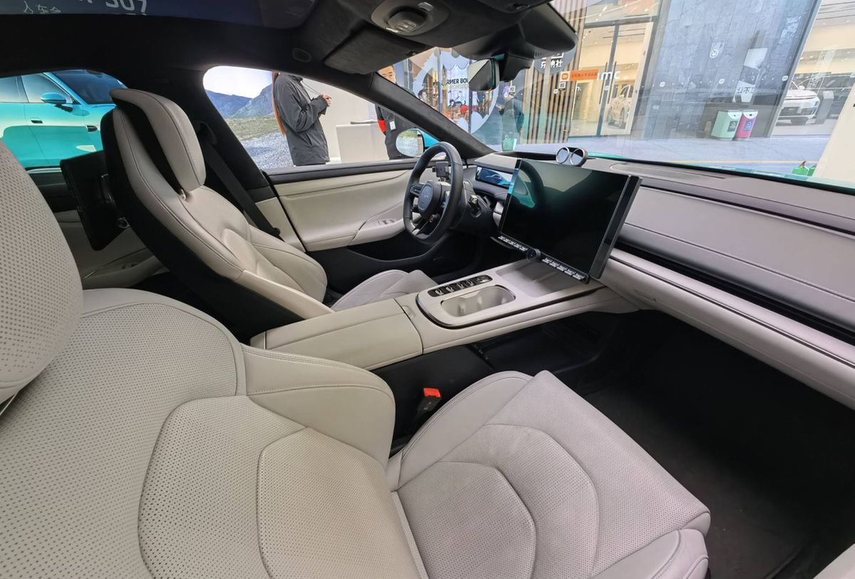 Incredibil! Mașina chinezească i-a trimis 20 de avertismente să rămână treaz, deși avea ochii deschiși » Motivul depășește limitele imaginației