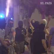 La protestele din Torre Pacheco, jurnaliștii spanioli notează că au participat mai mulți ultrași români. Foto: captură El Pais