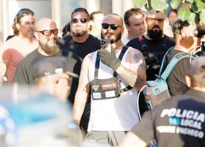 Străzile s-au transformat în câmp de luptă! El Mundo: „Extremiști din România și Italia, opriți de poliție” » Ce a declanșat haosul