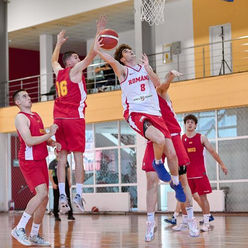 Imagine de la pregătirea lotului lărgit U18 în vederea participării la Campionatul European, Divizia B Foto: Federația Română de Baschet