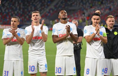 Becali a țipat la favoritul Florin Tănase: „Ai căzut și vrei fault?” + N-a scăpat nici Vali Crețu: „Varză!”